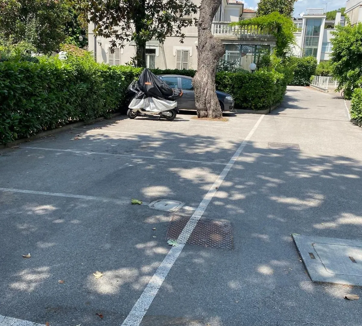 Ampio Appartamento In Posizione Strategica Rimini 0*,  Italië